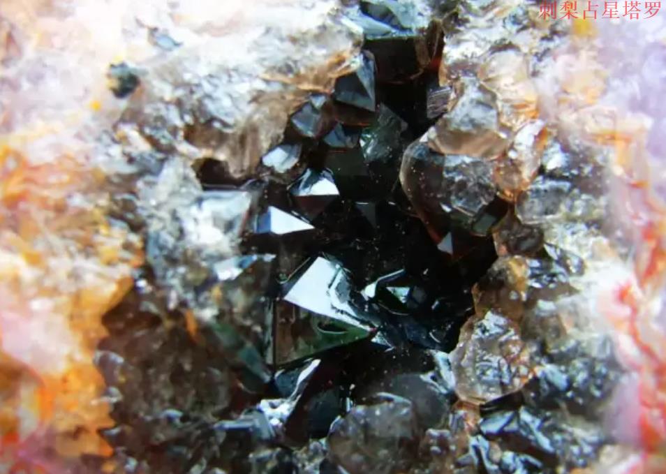 什么是黑水晶